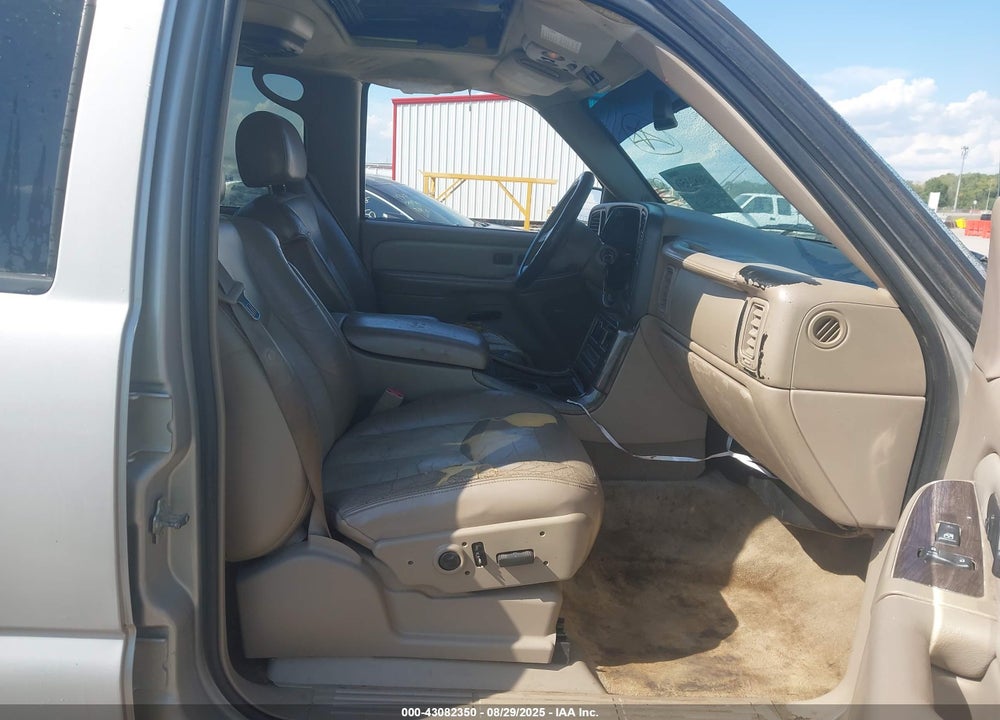 2004 GMC YUKON XL 1500 DENALI VIN: 1GKFK66U74J213422
