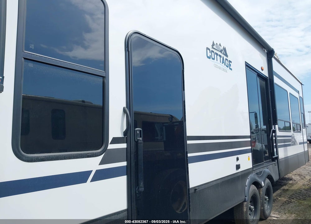2025 FORREST CAMPER VIN: 4X4TCRS29SS234405