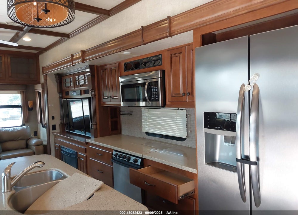 2016 HEARTLAND BIG COUNTRY TRAVEL TRAILER VIN: 5SFBG4221GE305933