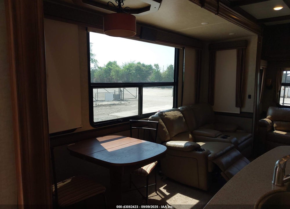 2016 HEARTLAND BIG COUNTRY TRAVEL TRAILER VIN: 5SFBG4221GE305933