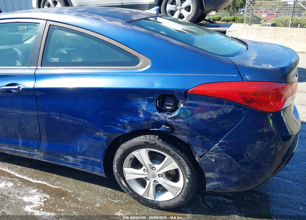 2013 HYUNDAI ELANTRA VIN: KMHDH6AE3DU007607