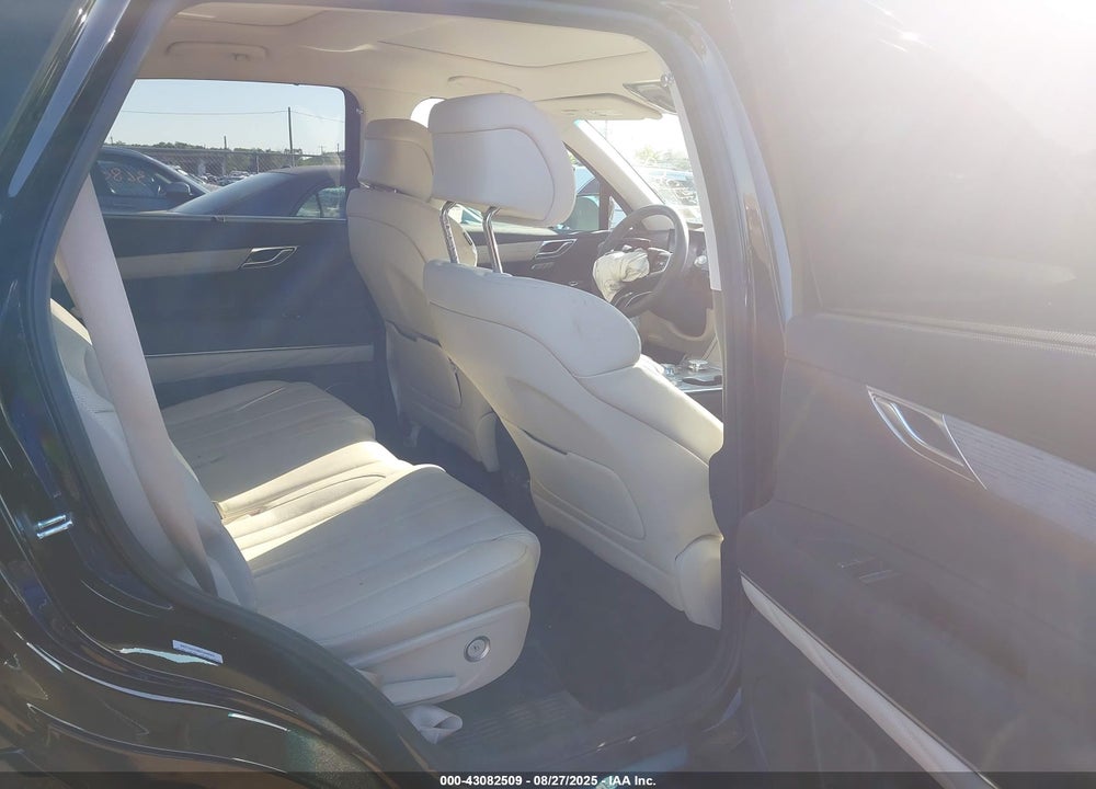 2025 GENESIS GV80 2.5T SELECT AWD VIN: KMUHGESB6SU251205