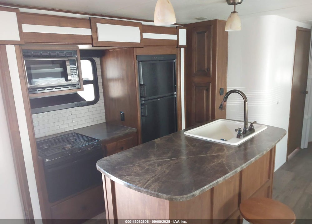 2015 KEYSTONE SPRINTER VIN: 4YDT31628F1530803