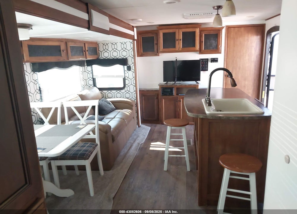 2015 KEYSTONE SPRINTER VIN: 4YDT31628F1530803