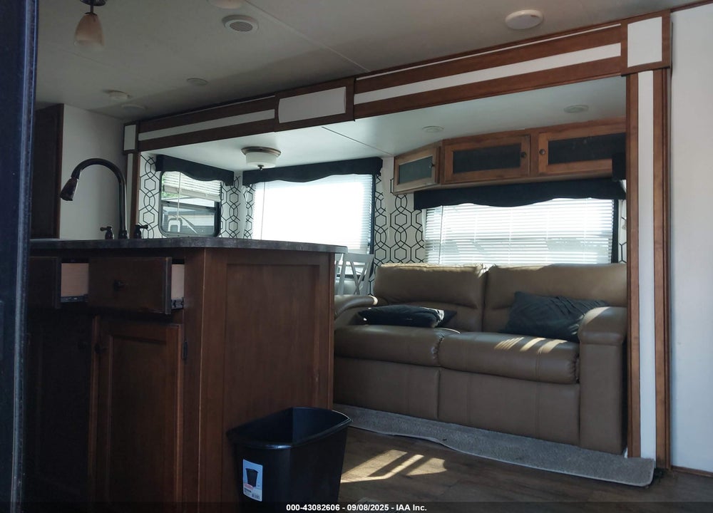 2015 KEYSTONE SPRINTER VIN: 4YDT31628F1530803