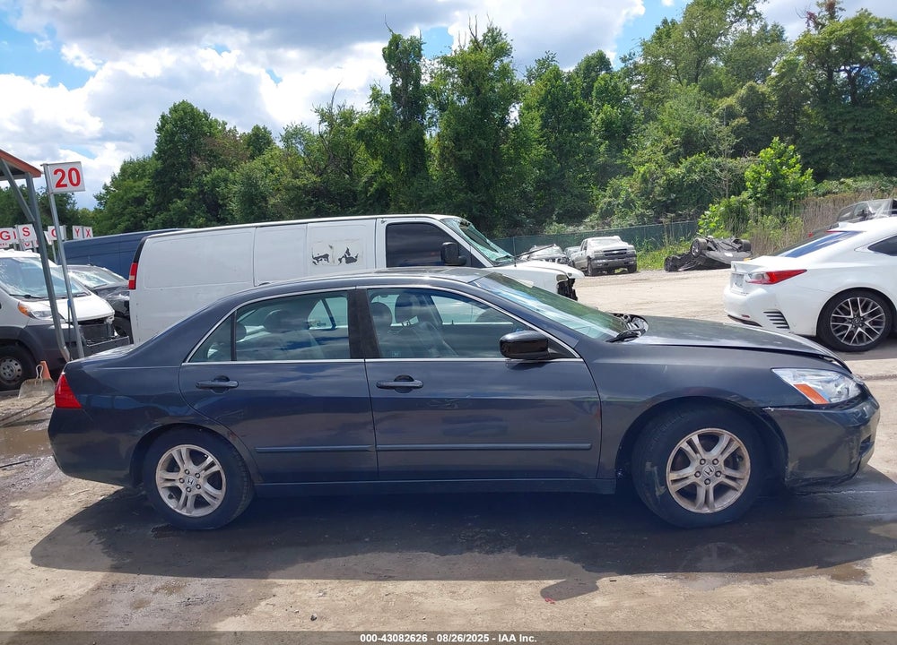 2007 HONDA ACCORD VIN: 1HGCM56857A025834