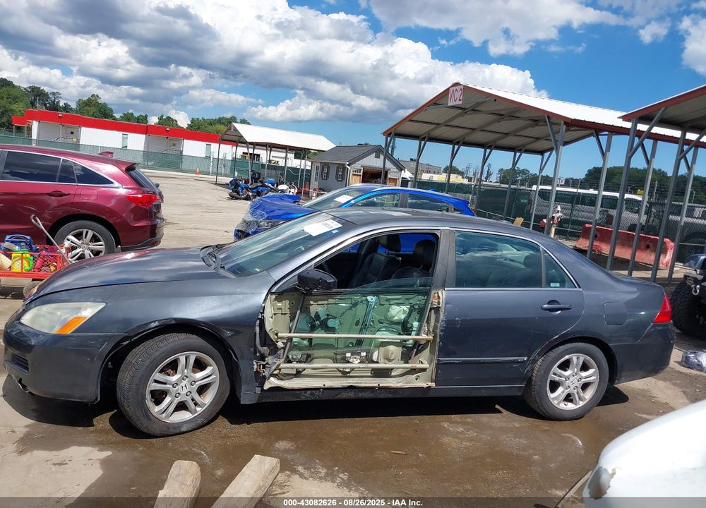 2007 HONDA ACCORD VIN: 1HGCM56857A025834