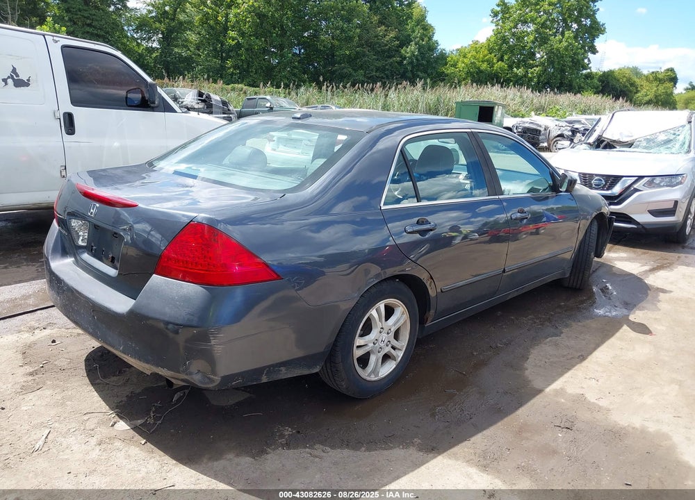 2007 HONDA ACCORD VIN: 1HGCM56857A025834