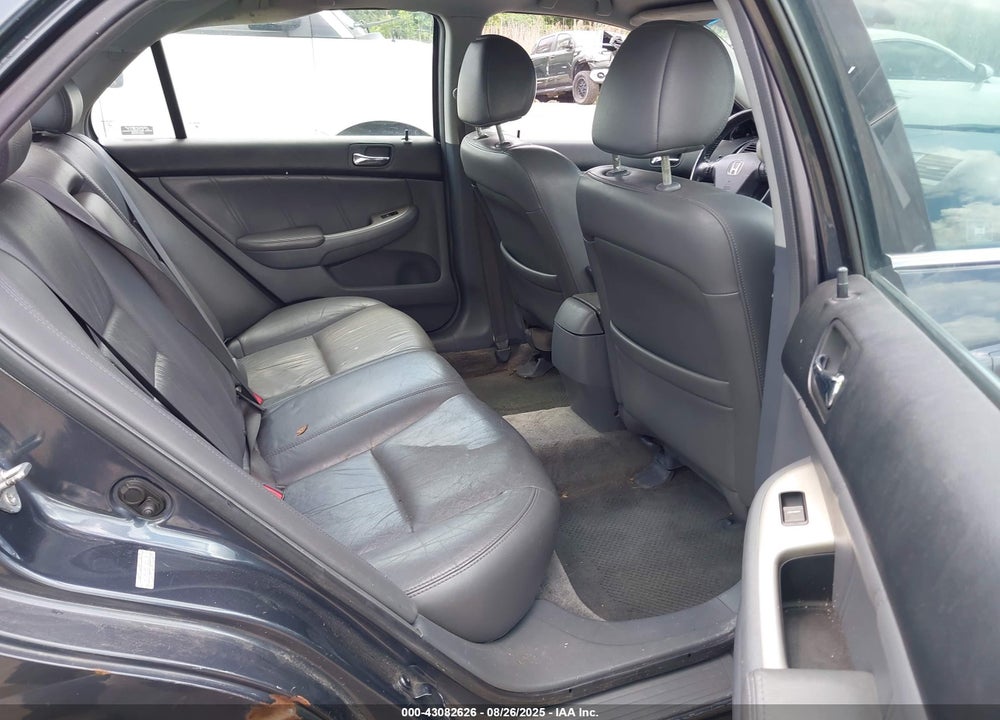 2007 HONDA ACCORD VIN: 1HGCM56857A025834