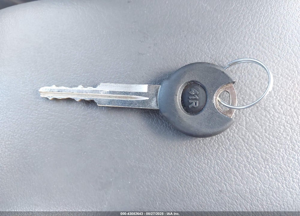 1997 MAZDA 626 DX/LX VIN: 1YVGE22C6V5637126