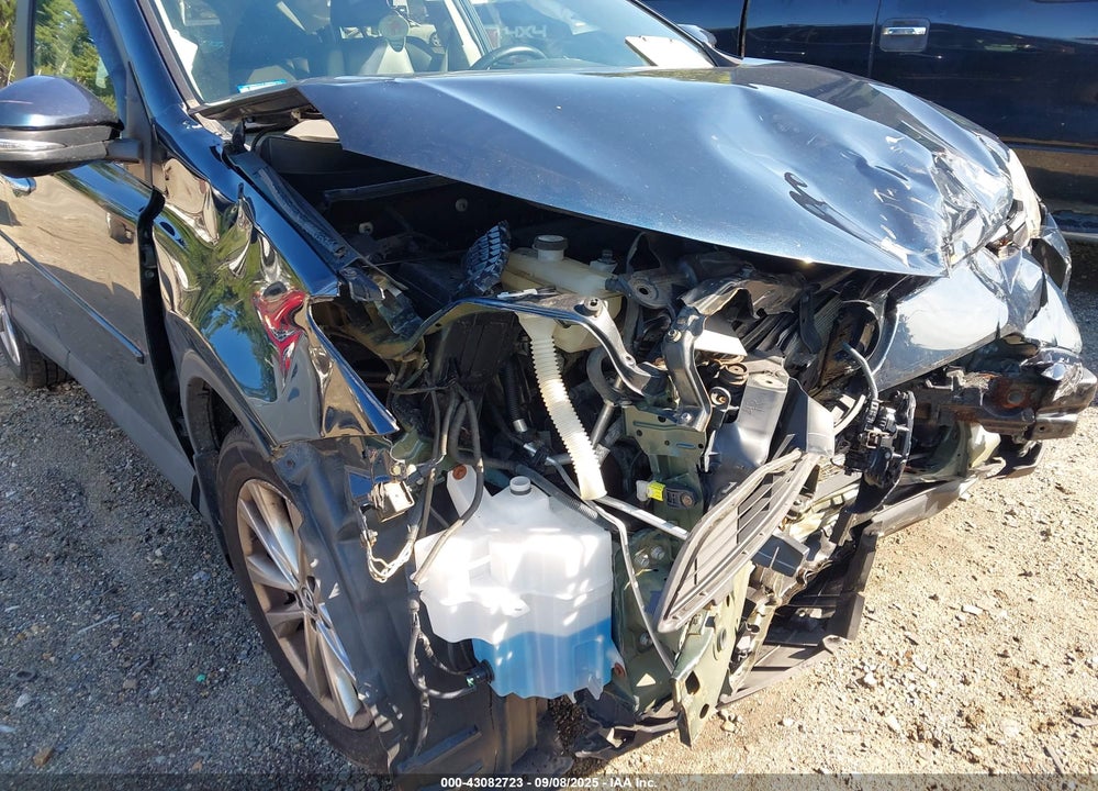 2017 TOYOTA RAV4 VIN: 2T3DFREV4HW665659
