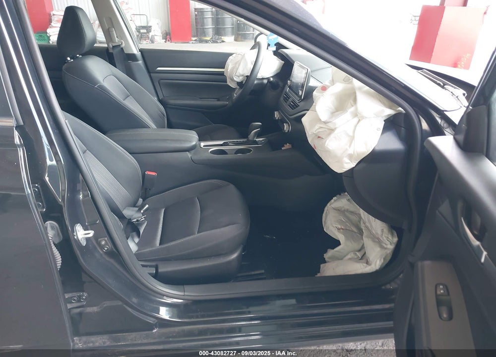 2022 NISSAN ALTIMA SV FWD VIN: 1N4BL4DV4NN400110