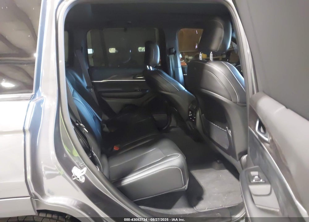 2025 JEEP GRAND CHEROKEE VIN: 1C4RJHBG7S8719571