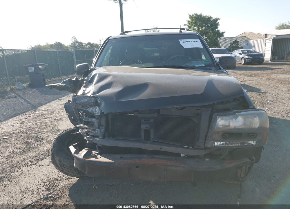2004 CHEVROLET TRAILBLAZER LT VIN: 1GNDS13S342210947