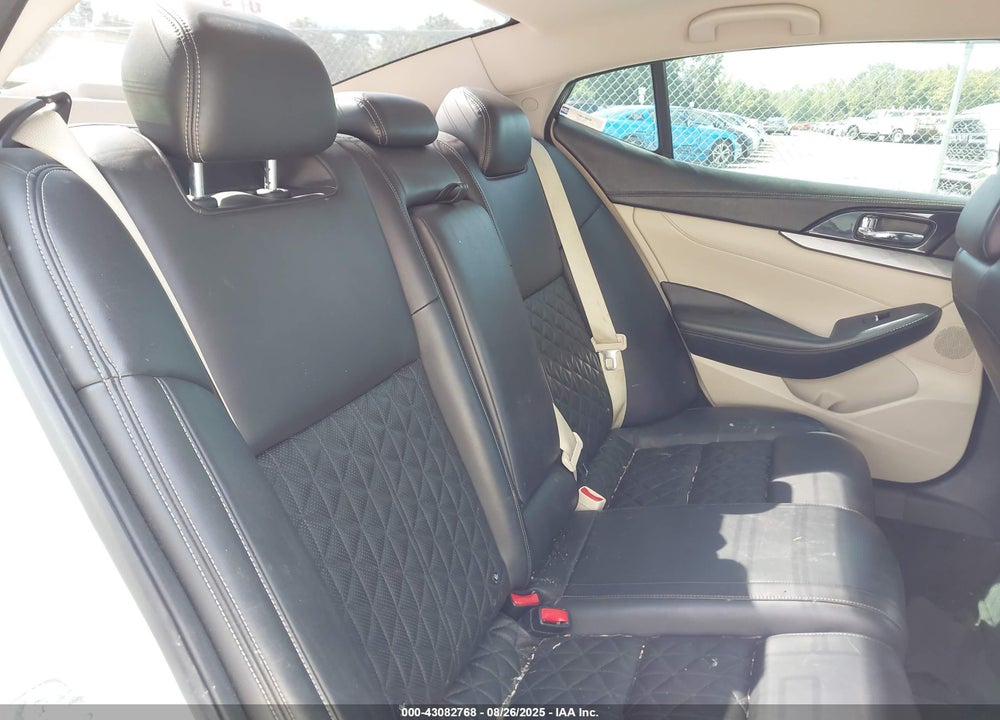 2016 NISSAN MAXIMA VIN: 1N4AA6AP2GC446990