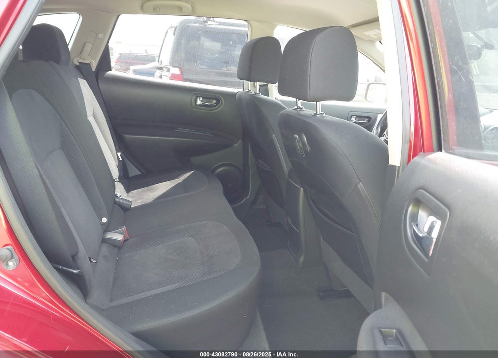 2013 NISSAN ROGUE S VIN: JN8AS5MV5DW108218