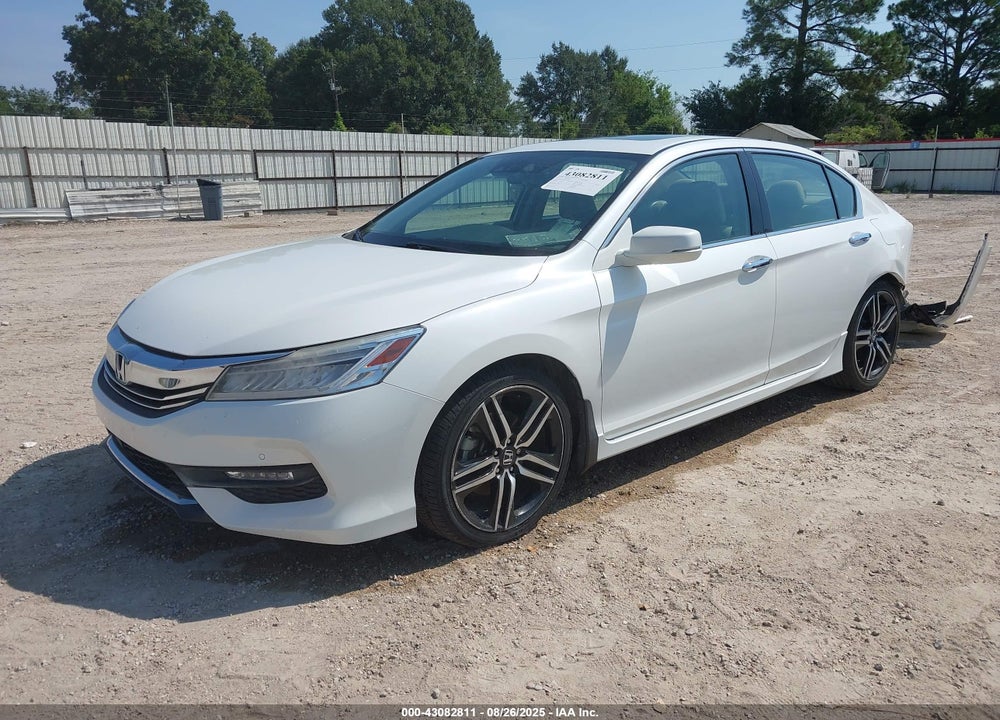 2017 HONDA ACCORD VIN: 1HGCR3F93HA035701