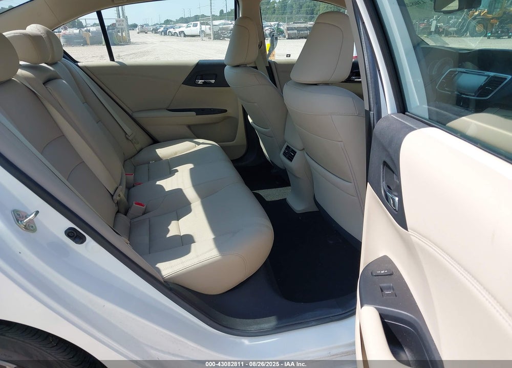 2017 HONDA ACCORD VIN: 1HGCR3F93HA035701