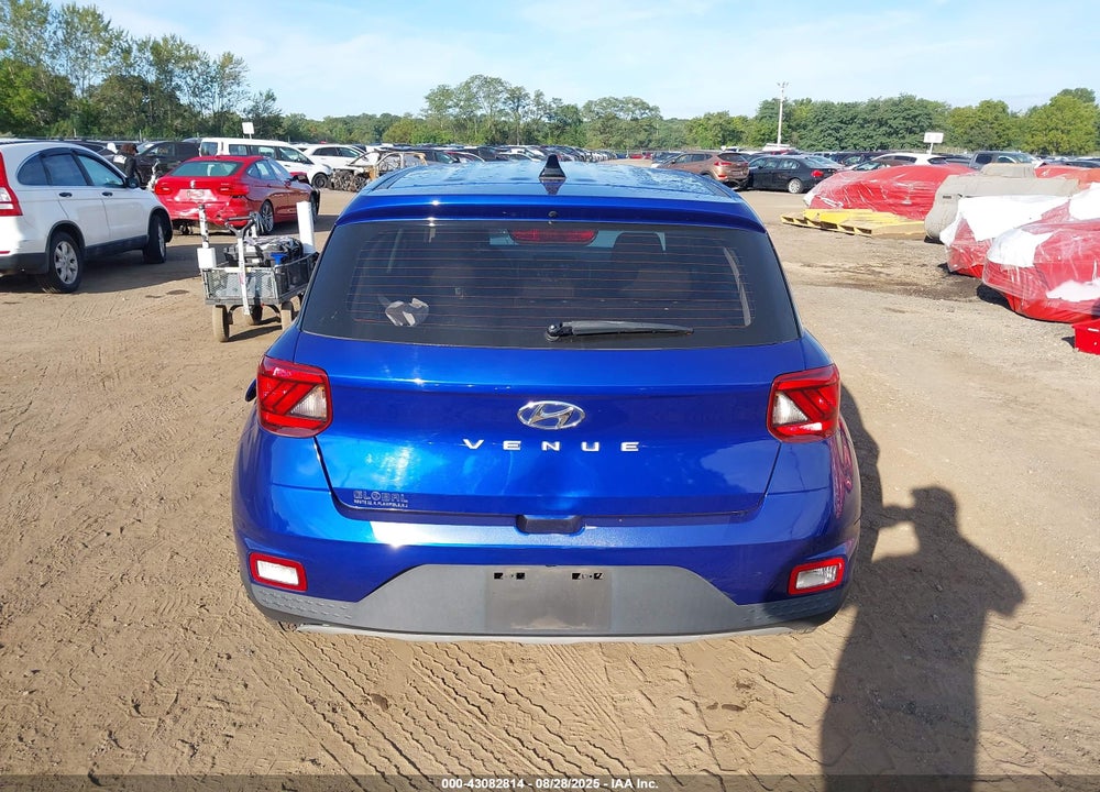 2021 HYUNDAI VENUE VIN: KMHRB8A3XMU103767