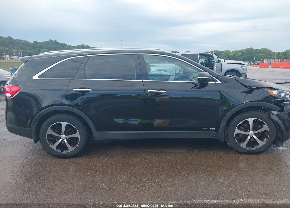 2017 KIA SORENTO VIN: 5XYPHDA53HG313543