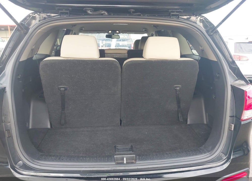 2017 KIA SORENTO VIN: 5XYPHDA53HG313543