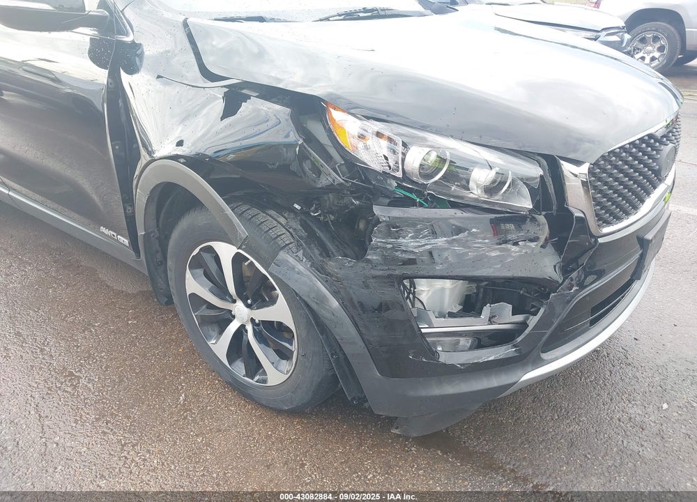 2017 KIA SORENTO VIN: 5XYPHDA53HG313543