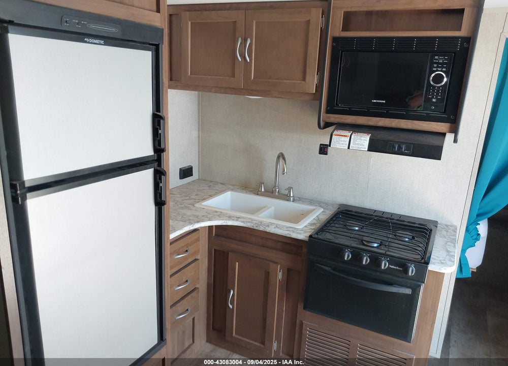 2018 GULF STREAM KINGSPORT VIN: 1NL1G3026J1130535