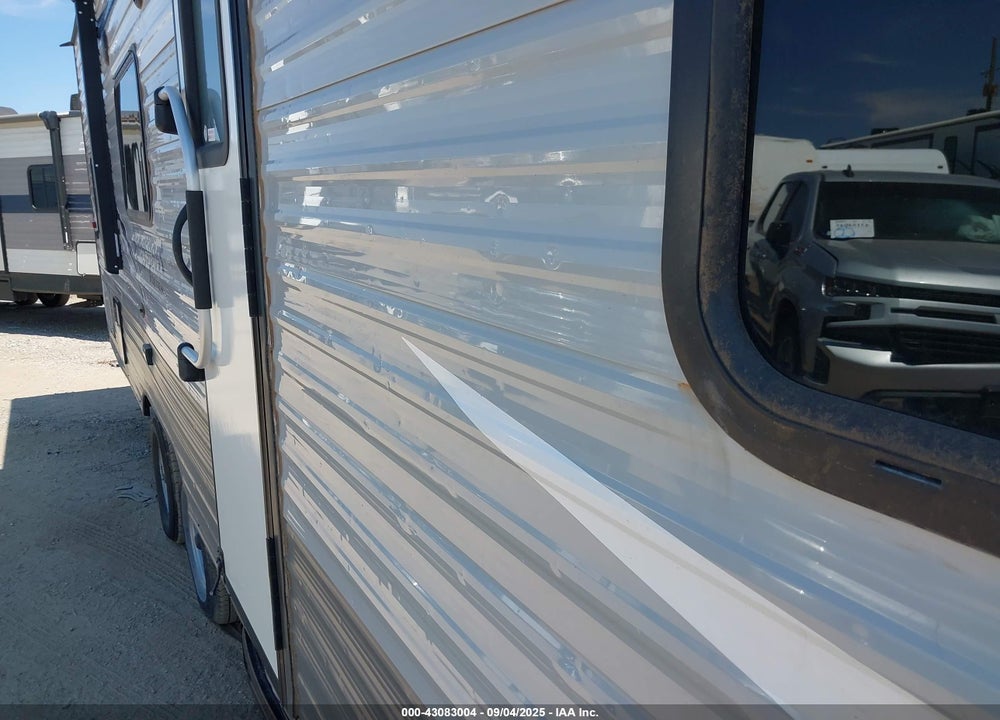 2018 GULF STREAM KINGSPORT VIN: 1NL1G3026J1130535