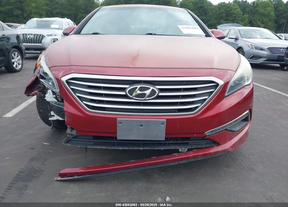 2015 HYUNDAI SONATA SE VIN: 5NPE24AF1FH072671
