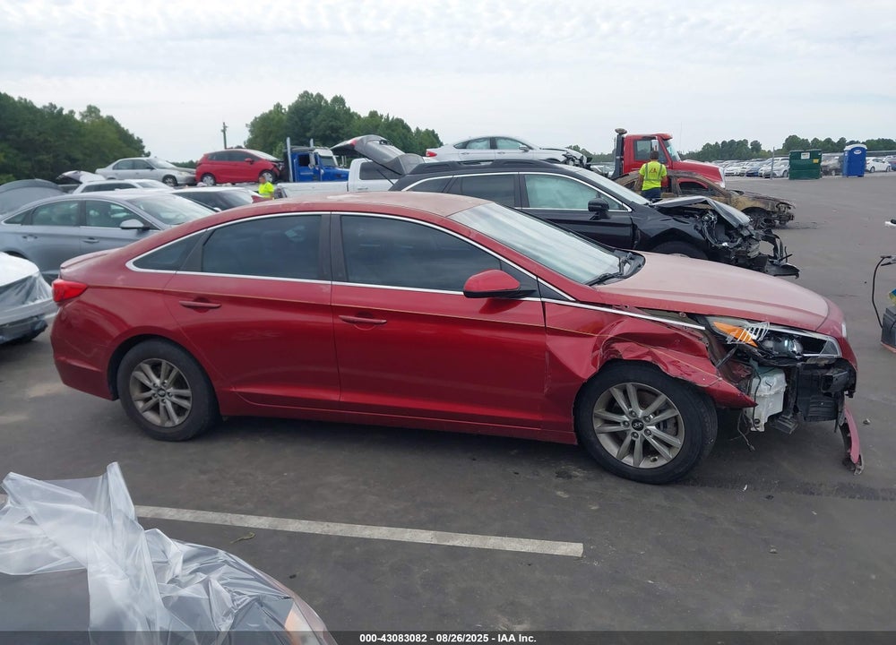 2015 HYUNDAI SONATA SE VIN: 5NPE24AF1FH072671