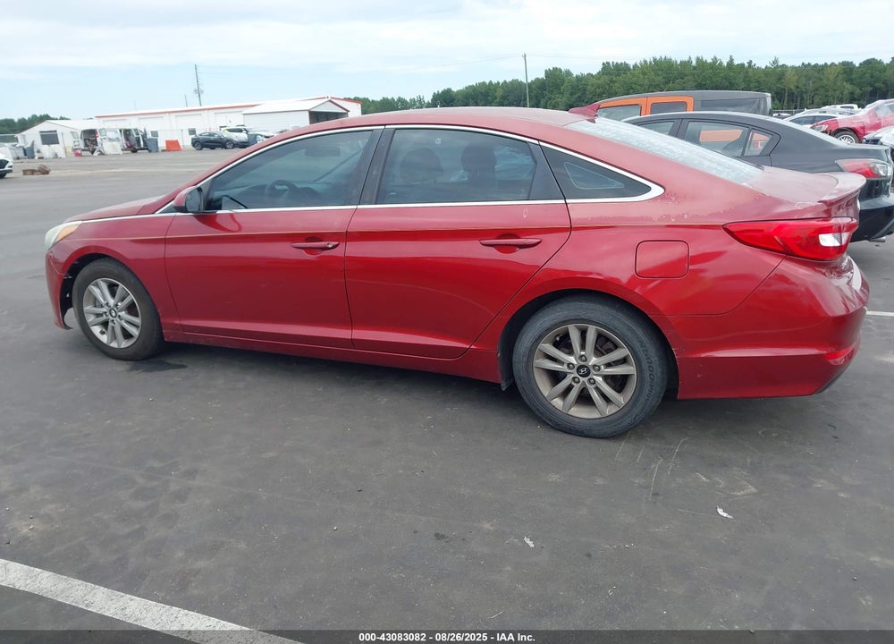 2015 HYUNDAI SONATA SE VIN: 5NPE24AF1FH072671