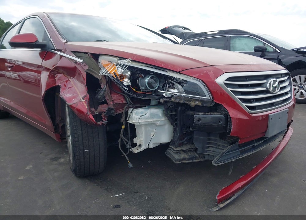 2015 HYUNDAI SONATA SE VIN: 5NPE24AF1FH072671