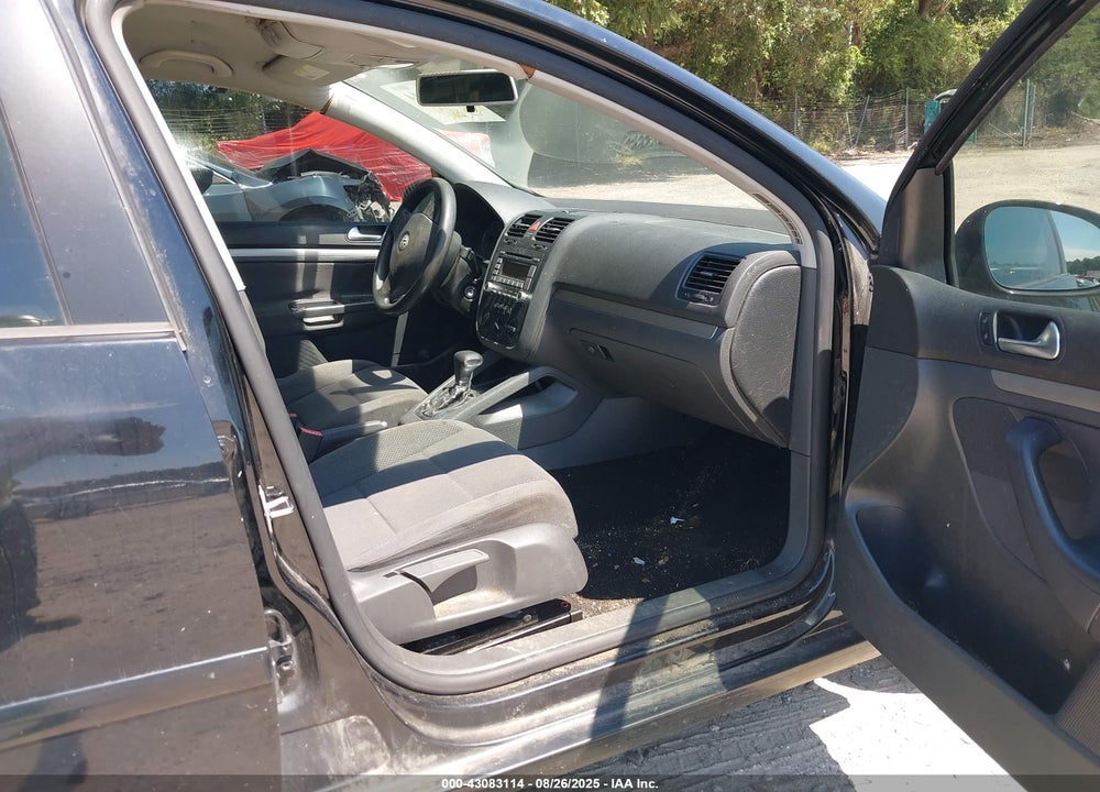 2009 VOLKSWAGEN RABBIT VIN: WVWDB71K39W079095