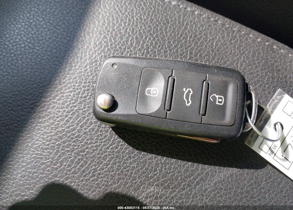2017 VOLKSWAGEN JETTA 1.4T SE VIN: 3VWDB7AJ9HM235157