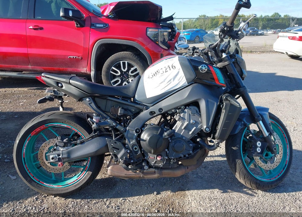 2022 YAMAHA MT09 VIN: JYARN71E5NA002223