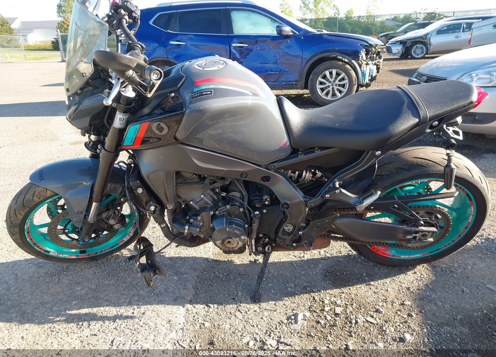 2022 YAMAHA MT09 VIN: JYARN71E5NA002223