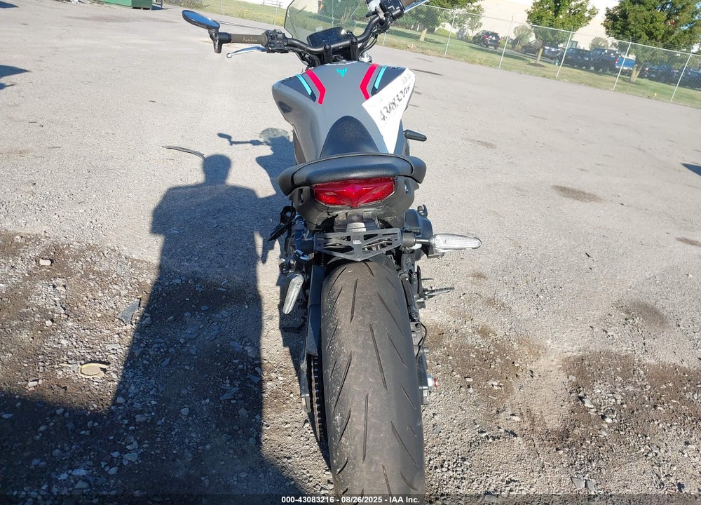 2022 YAMAHA MT09 VIN: JYARN71E5NA002223