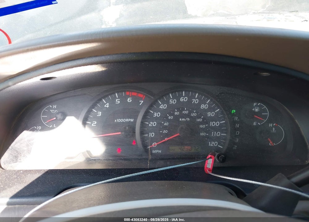 2005 TOYOTA TUNDRA LIMITED V8 VIN: 5TBDT48185S485496