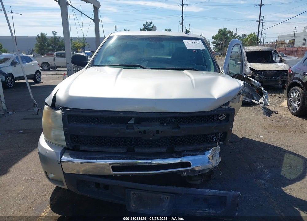 2011 CHEVROLET SILVERADO 1500 VIN: 1GCRCSE01BZ318792
