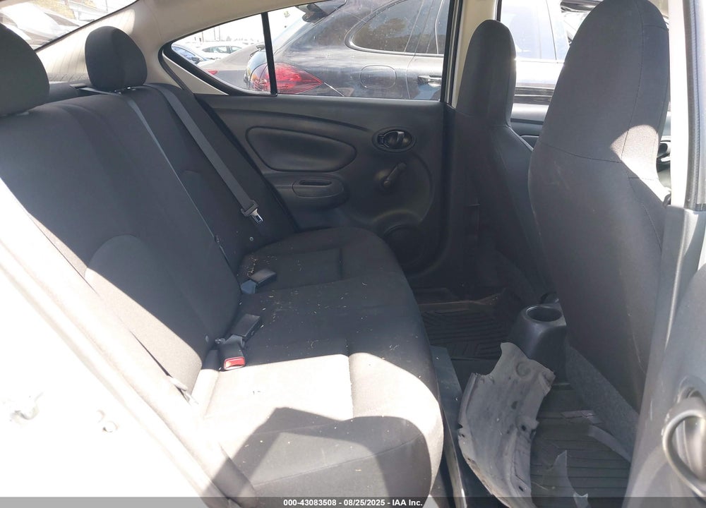 2015 NISSAN VERSA 1.6 S+ VIN: 3N1CN7AP8FL883976