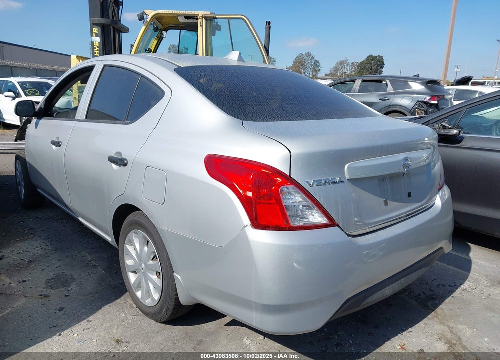 2015 NISSAN VERSA 1.6 S+ VIN: 3N1CN7AP8FL883976