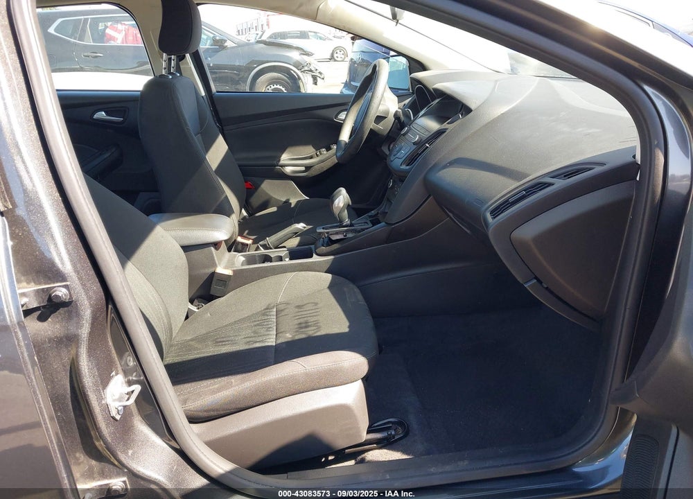 2018 FORD FOCUS VIN: 1FADP3F29JL272365