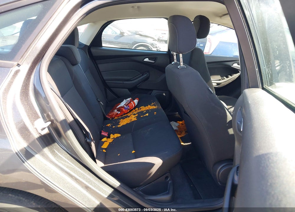 2018 FORD FOCUS VIN: 1FADP3F29JL272365