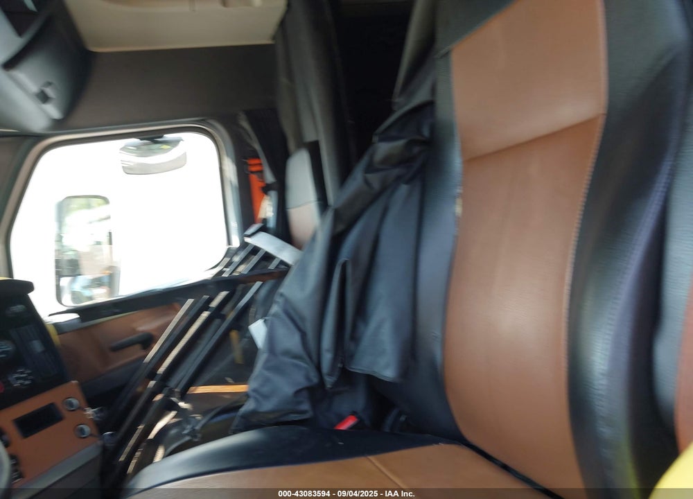 2021 FREIGHTLINER NEW CASCADIA 126 VIN: 3AKJHHDR8MSMN7161