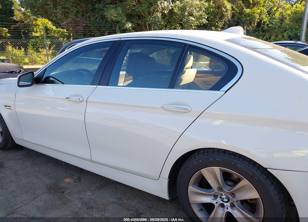 2011 BMW 5 SERIES VIN: WBAFR1C5XBC260854
