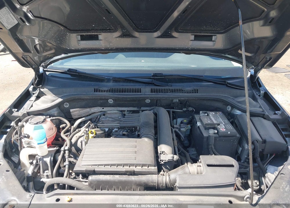 2018 VOLKSWAGEN JETTA 1.4T SE/1.4T WOLFSBURG EDITION VIN: 3VWDB7AJ7JM239018