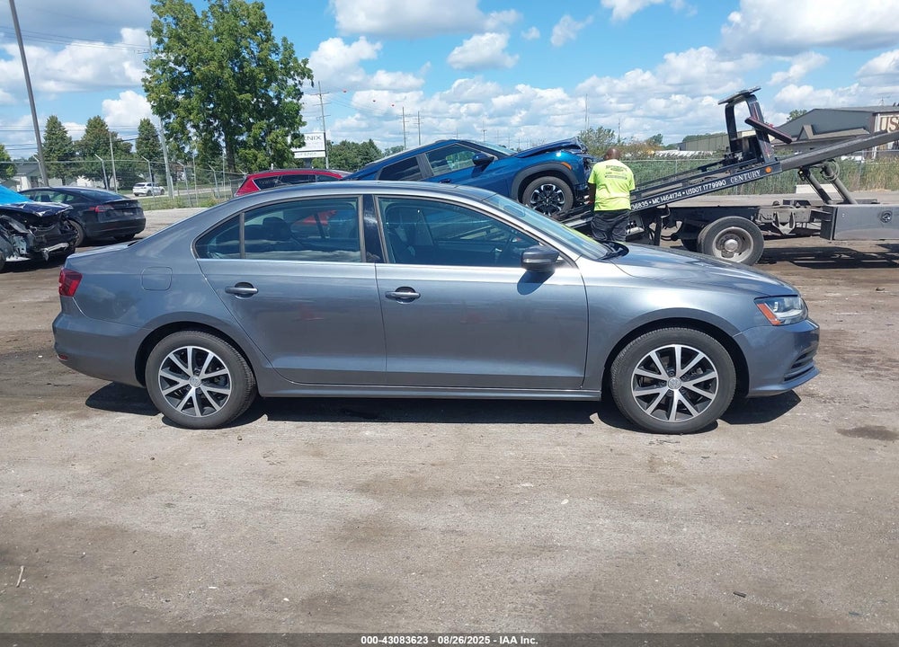 2018 VOLKSWAGEN JETTA 1.4T SE/1.4T WOLFSBURG EDITION VIN: 3VWDB7AJ7JM239018