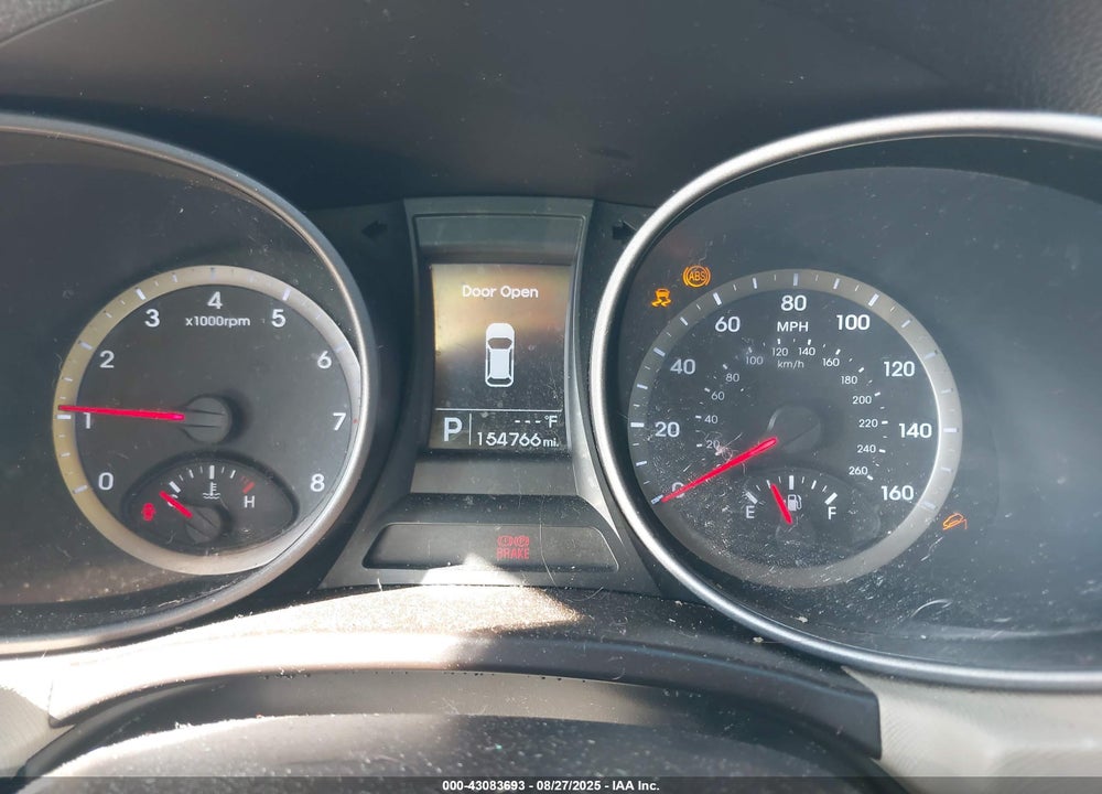 2013 HYUNDAI SANTA FE VIN: 5XYZU3LBXDG065853
