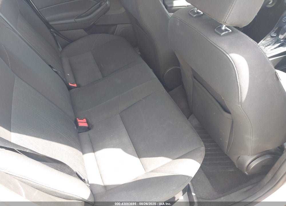 2017 FORD FOCUS SE VIN: 1FADP3FE2HL253273