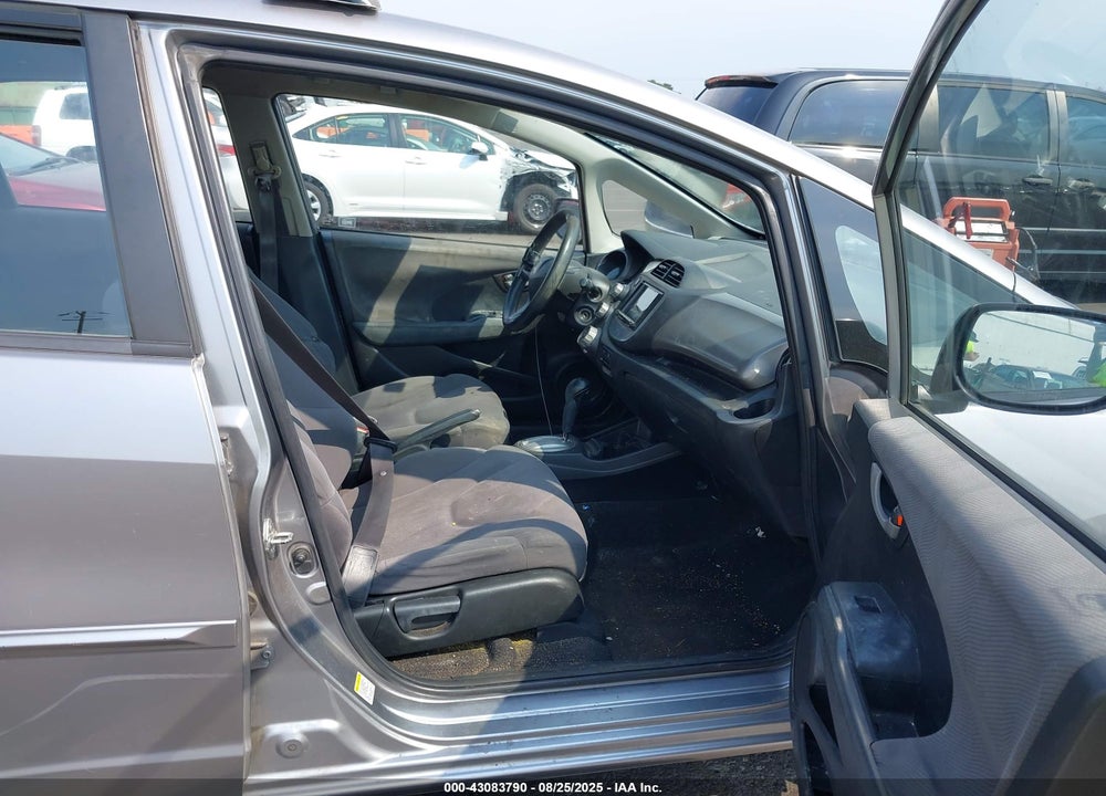 2009 HONDA FIT VIN: JHMGE88219S008371